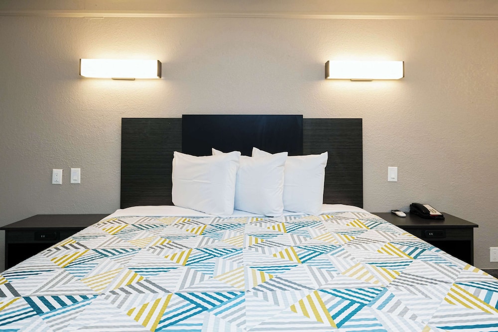 Motel 6 Baytown TX Garth Rd - photo 18