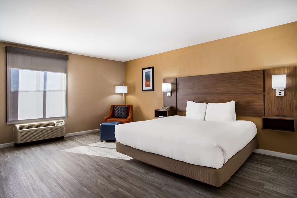 Best Western Gallup West - photo 19