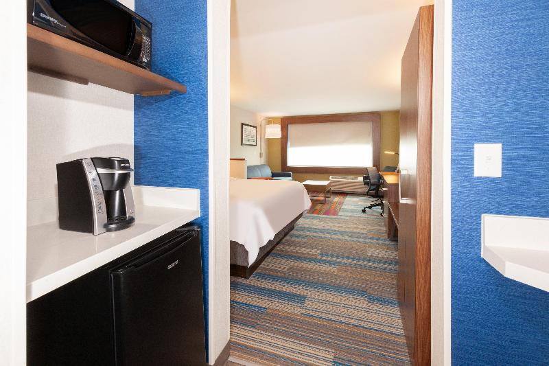 Holiday Inn Express & Suites Brunswick Harpers Ferry Area by IHG - photo 29