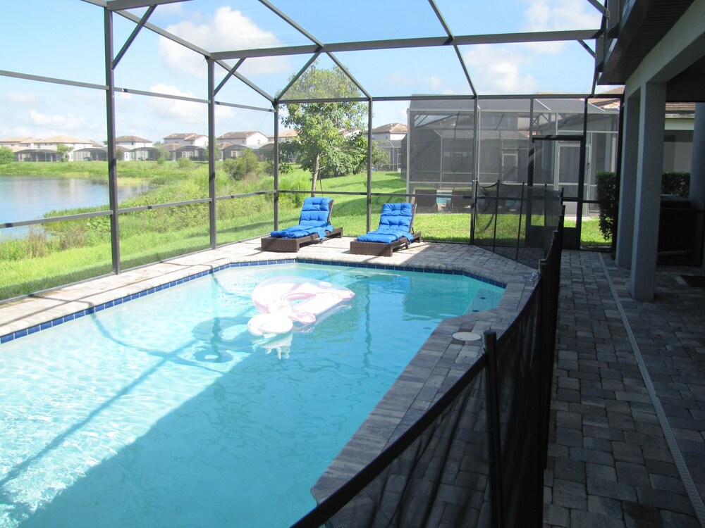 Balmoral Resort 194kb 6 Bedroom Home by RedAwning - photo 46