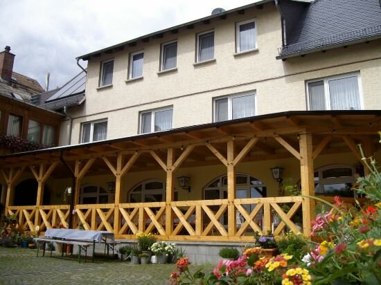 Landhotel Sperlingsberg — Ponitz