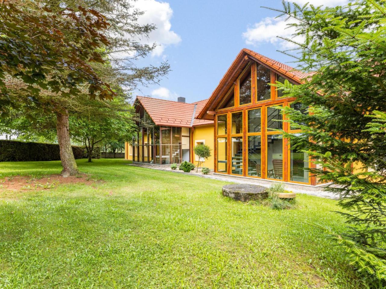 Holiday Home Bzi by Interhome — 4-Star Luxury Hotel in Dolni Bukovsko, Czech Republic