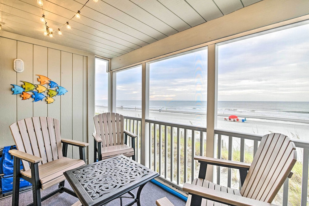 Oceanfront Condo with Furnished Deck And Views — 4-Star Luxury Hotel in Murrells Inlet, United States