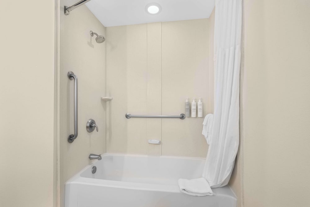 Spark by Hilton Colorado Springs I 25 Central - photo 23