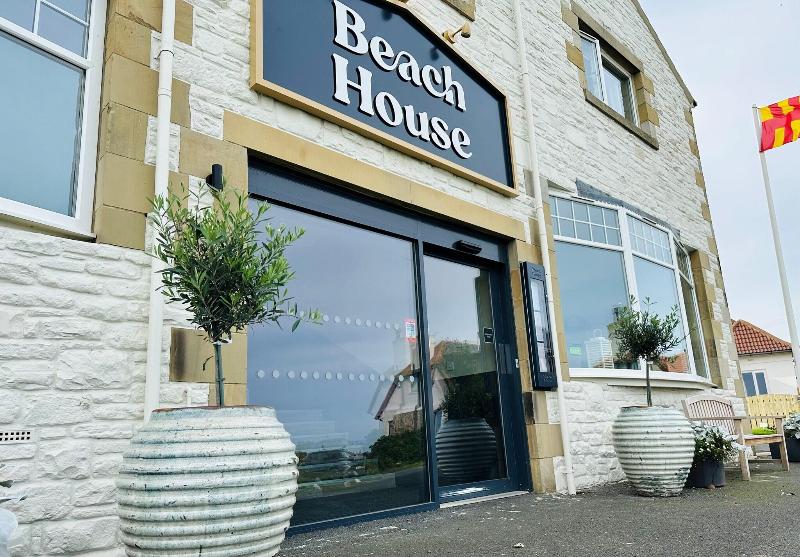 Beach House Hotel - carbon neutral hotel in Seahouses