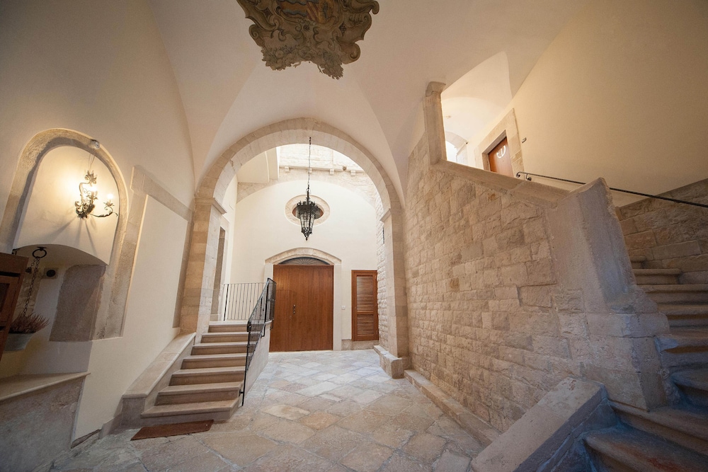Antica Dimora Luxury Rooms - carbon neutral hotel in Barletta