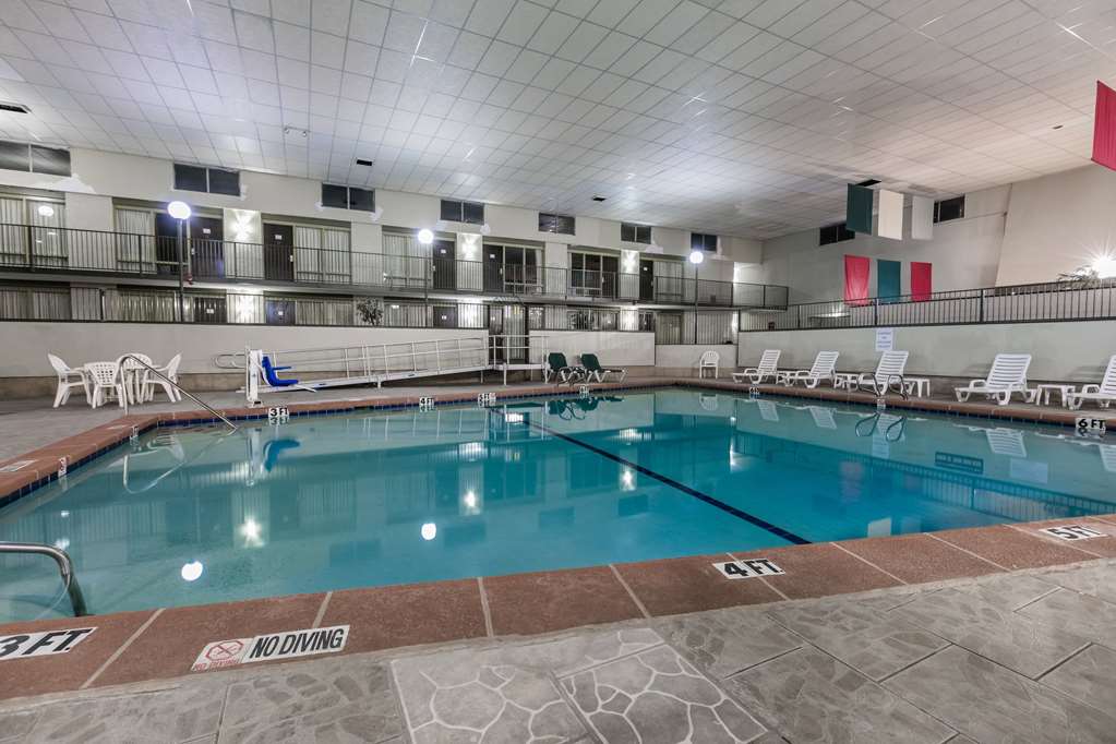 Ramada by Wyndham Odessa Near University of Texas Permian - photo 3