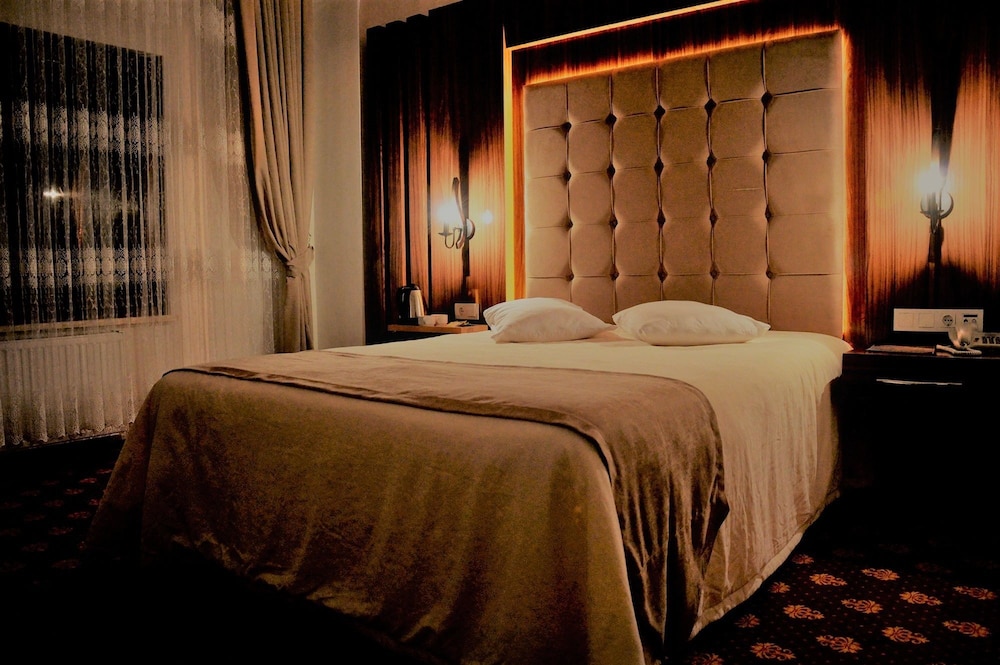 Yamanturk Ogretmenevi in Camlihemsin, Turkey