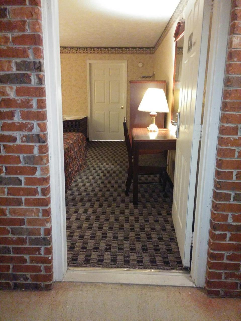 Stone Brook Inn - photo 13