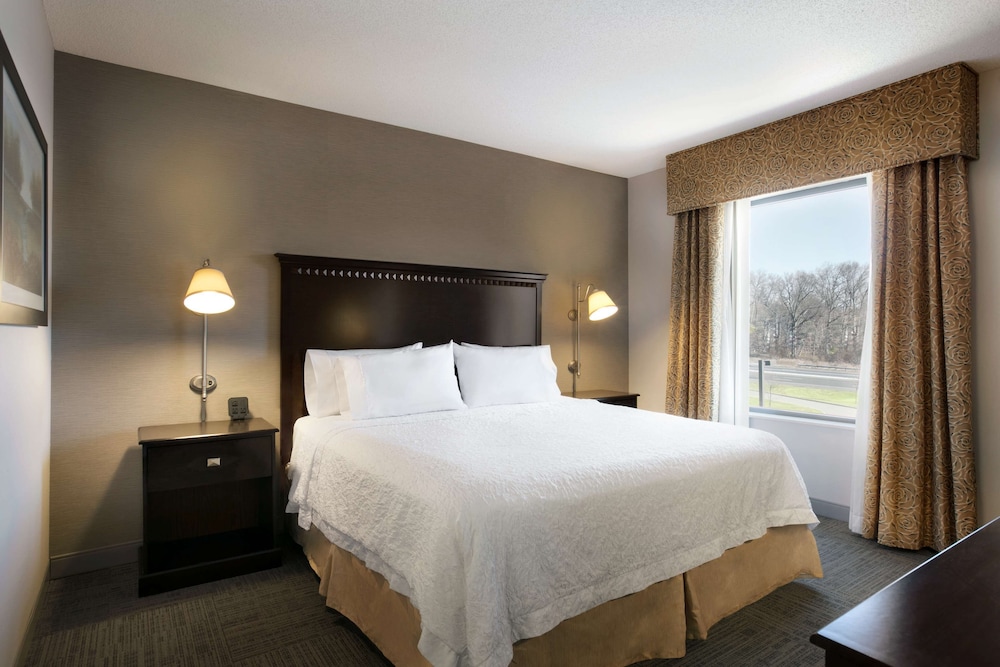Hampton Inn & Suites Mahwah - photo 7