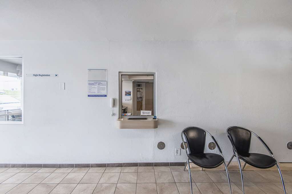 Motel 6 Kansas City MO Airport - photo 30