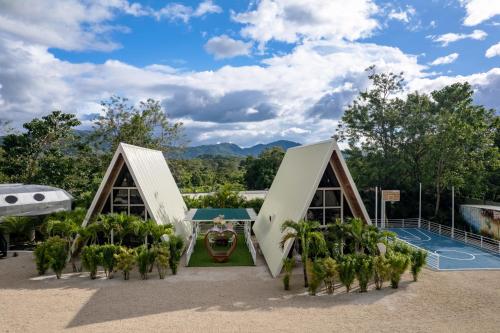 Blue Ridge Retreat in Unknown City, Costa Rica