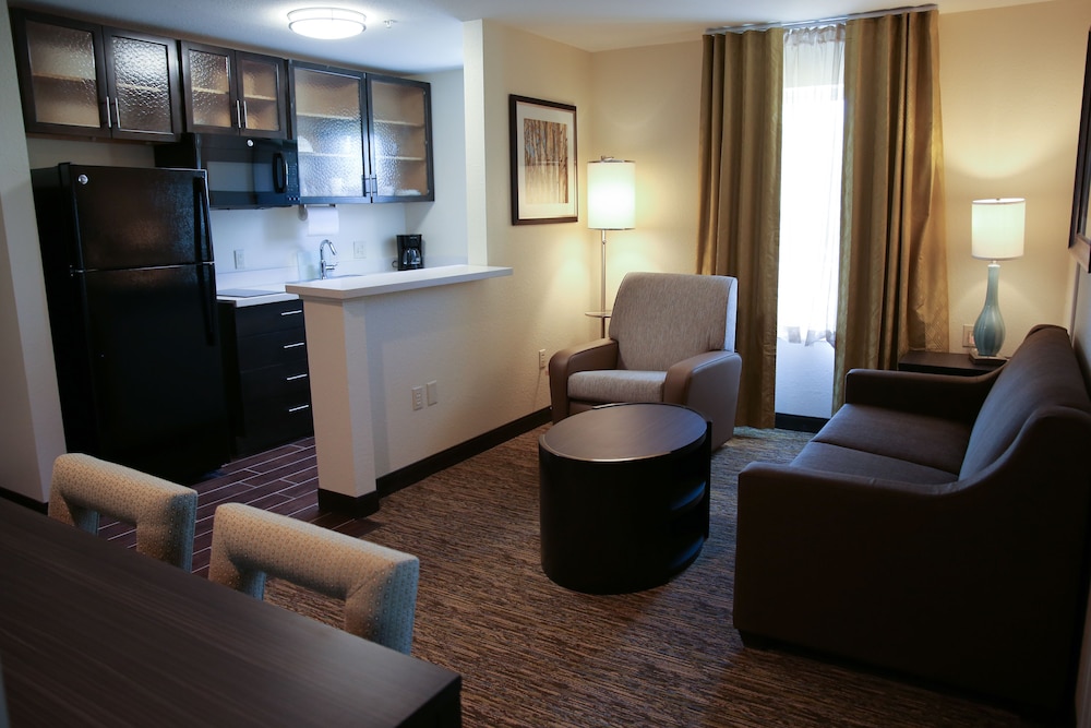Candlewood Suites Portland Scarborough by IHG - photo 10