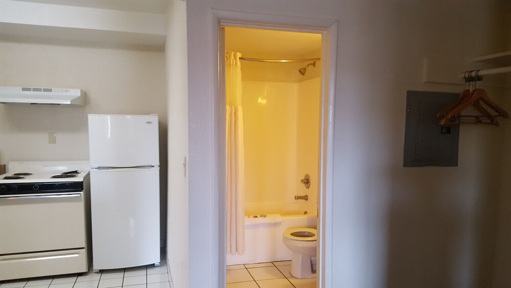 Desert Inn - photo 23