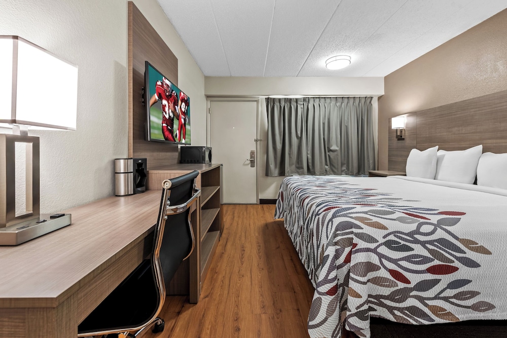 Red Roof Inn Columbus West Hilliard - photo 14