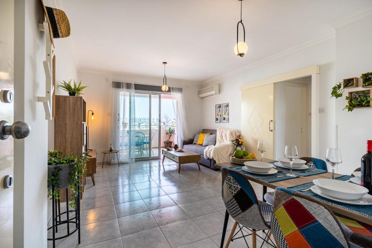 Sweet Retreat 2 Br Apartment in Mackenzie