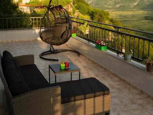 Apartment Village house — 4-Star Luxury Hotel in Ravno, Bosnia and Herzegovina