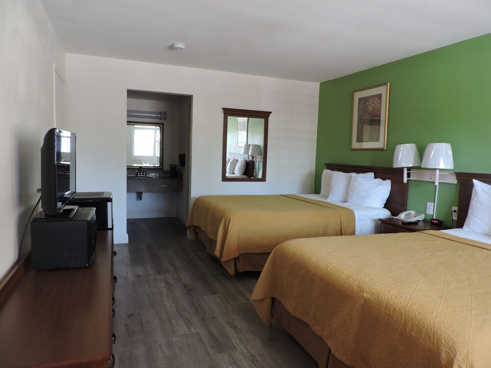 Motel6 Artesia CA - photo 21