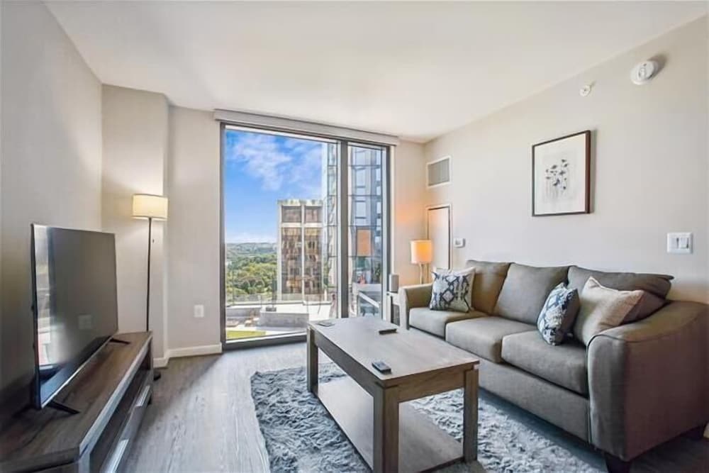 National at Rosslyn Towers - photo 11