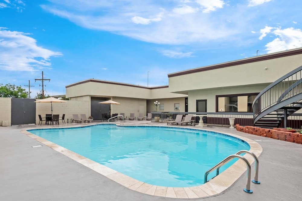 Quality Inn Harvey New Orleans - photo 15
