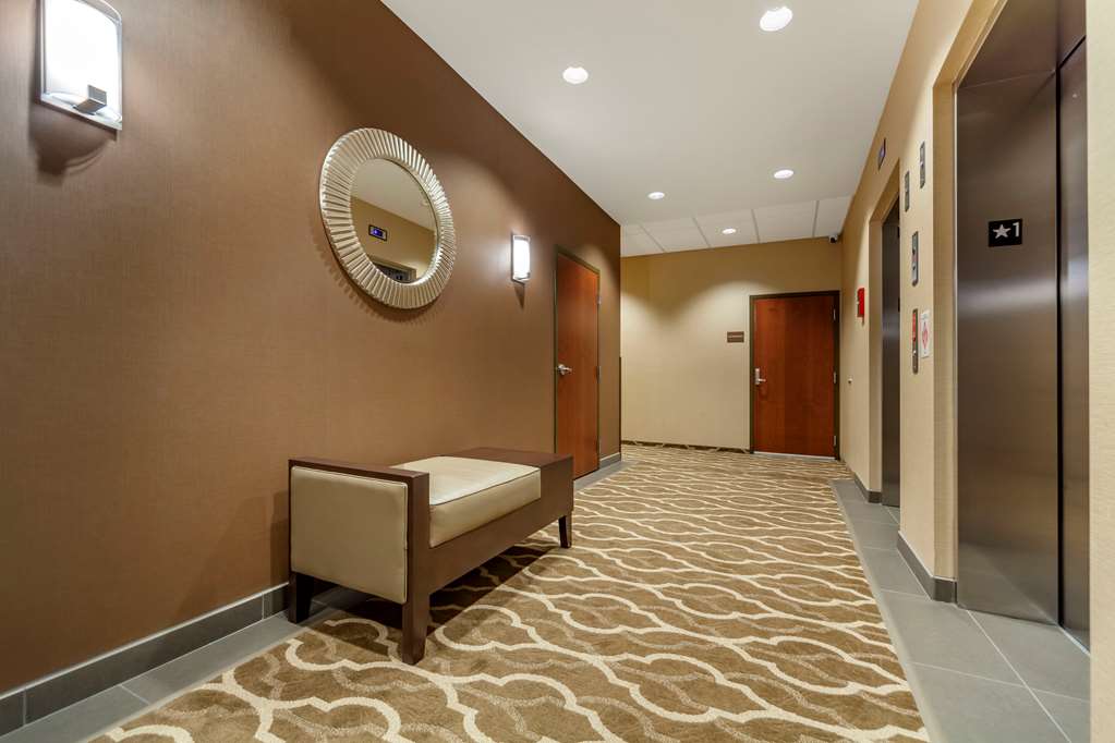 Comfort Suites Grand Island South - photo 34