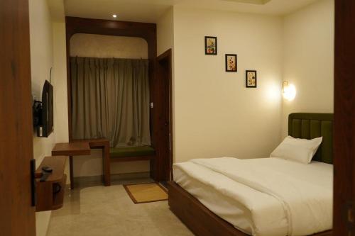 Hotel Ratan Palace — hotel in Chhatarpur