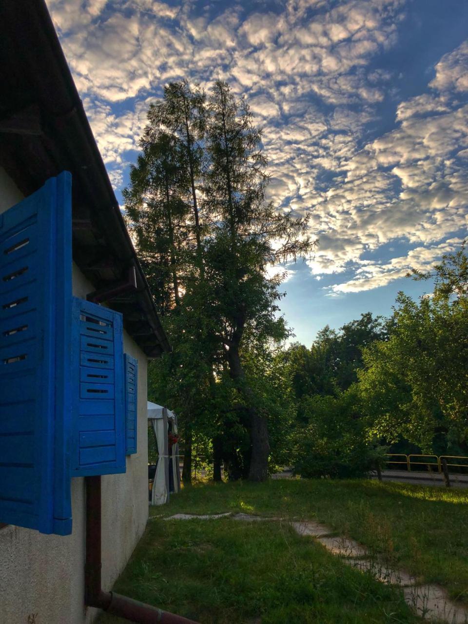 Tleniowo — hotel in Osie