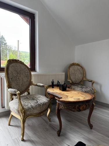 Casa Luminita 21744181 — Vama Buzaului