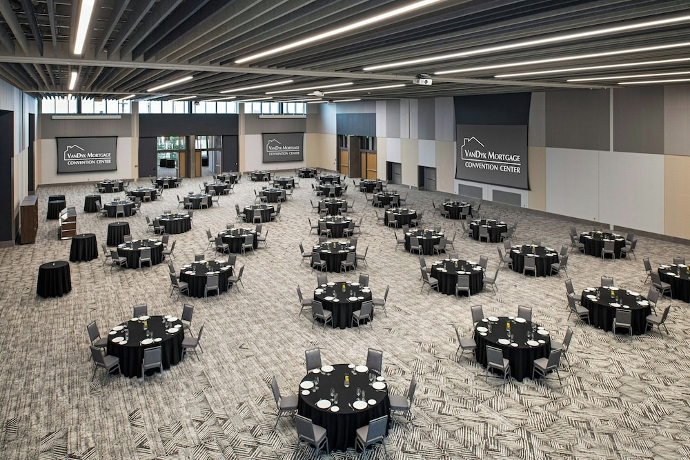 Delta Hotels by Marriott Muskegon Convention Center - photo 52