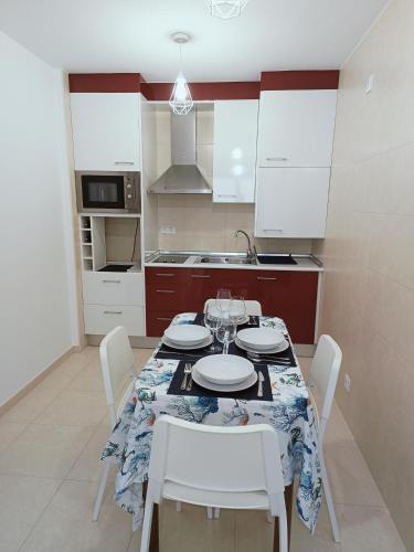 O Pisino de Aguino — hotel in Ribeira