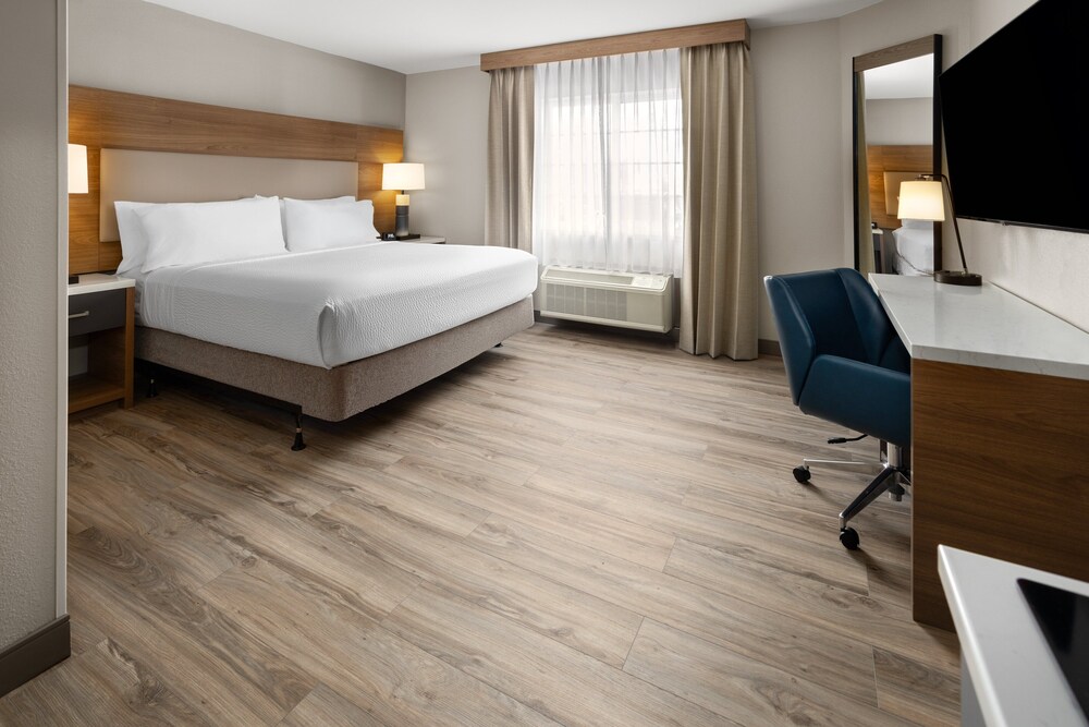 Candlewood Suites Richmond South by IHG - photo 13