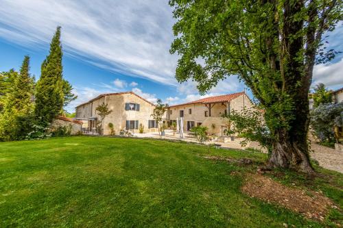 Au Clos Des Dely Gites 3 Etoiles — Mareuil