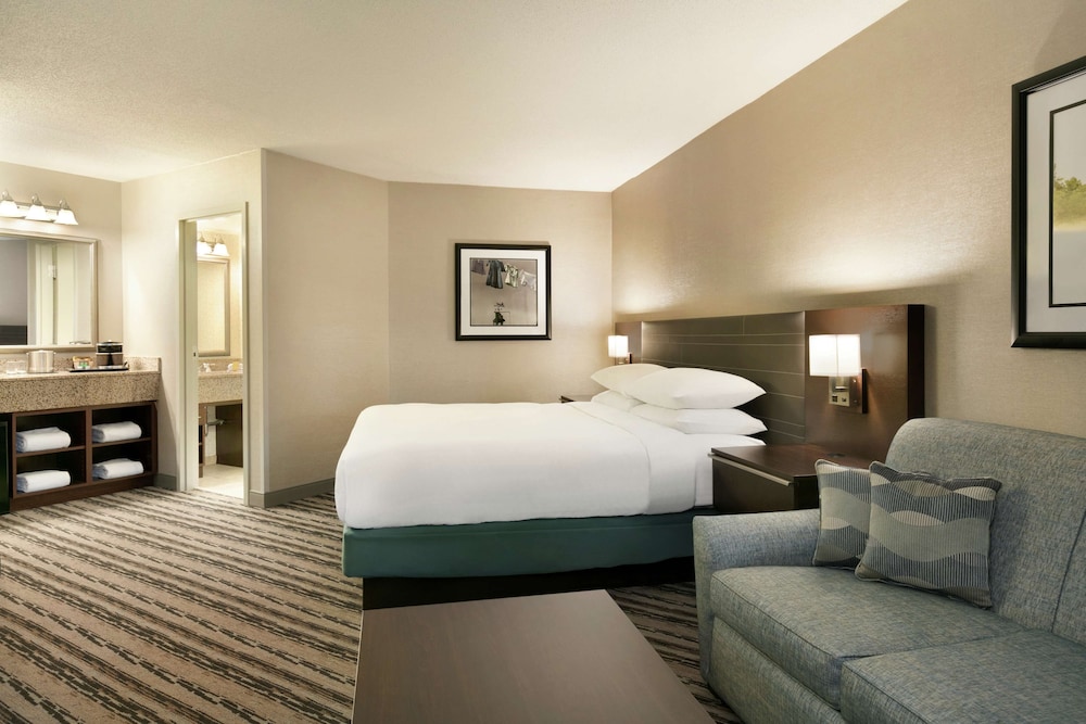 DoubleTree Resort by Hilton Lancaster - photo 22