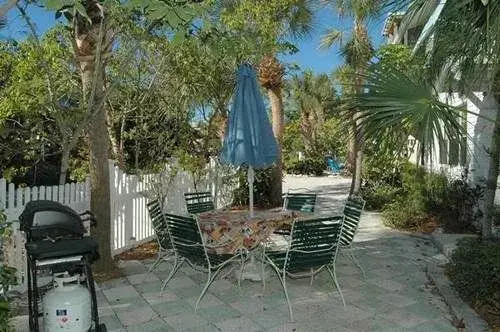 Blue Dolphin Inn by Island Vacation Properties - photo 17