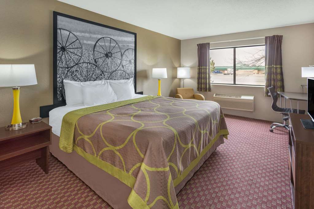 Super 8 by Wyndham Hebron Lowell Area - photo 9