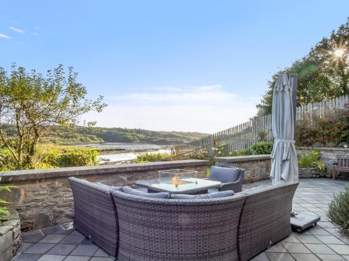 Clifden Seaview Spectacular Apartment Connemara — 4-Star Luxury Hotel in Clifden, Republic of Ireland