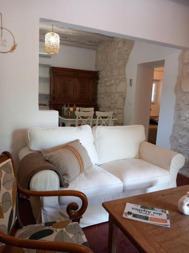 Le Petit Mas Des Alpilles En Provence — hotel in Saint-Etienne-Du-Gres