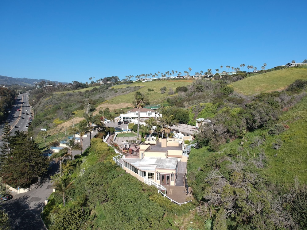 Malibu Country Inn - photo 58