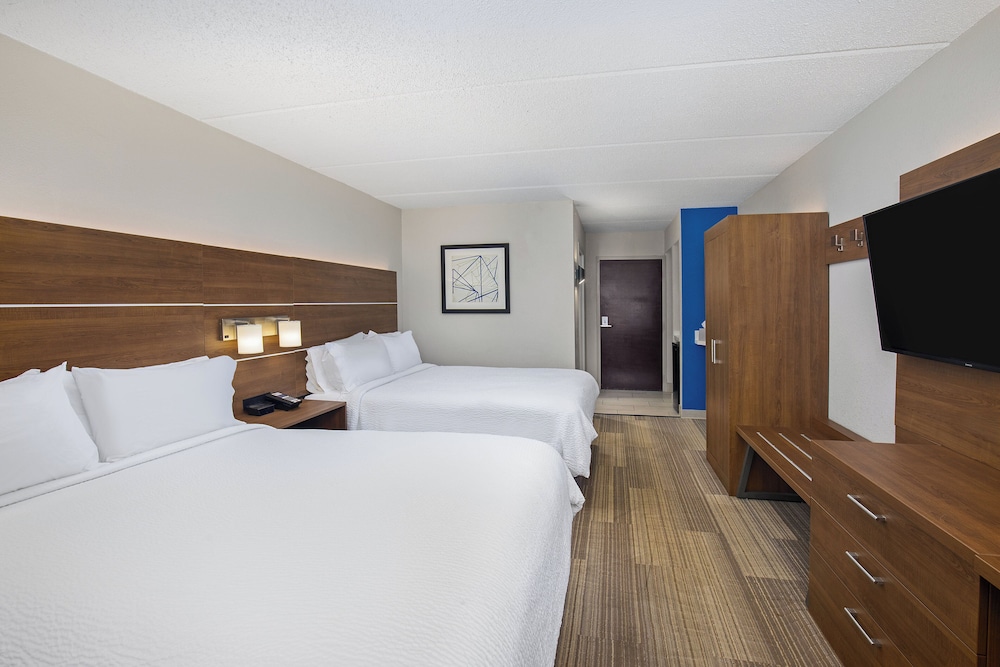 Holiday Inn Express Hotel and Suites Kings Mountain by IHG - photo 21
