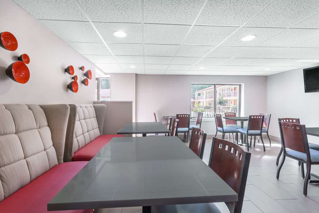 Ramada by Wyndham Tuscaloosa - photo 24
