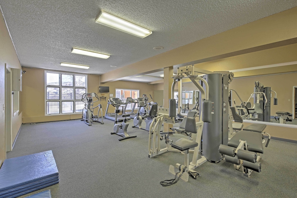 2 Mi to Granby Ranch: Resort Studio w Pool Access - photo 10