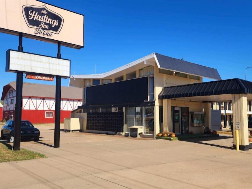The Hastings Inn Salina - photo 21