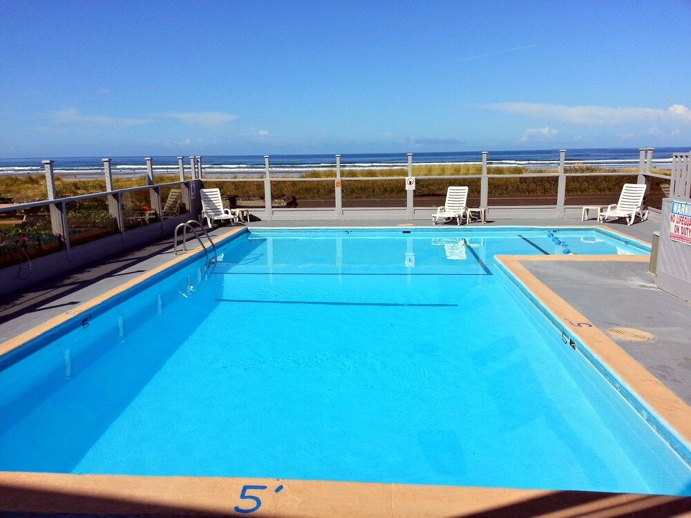 Sunset Surf Motel - photo 32