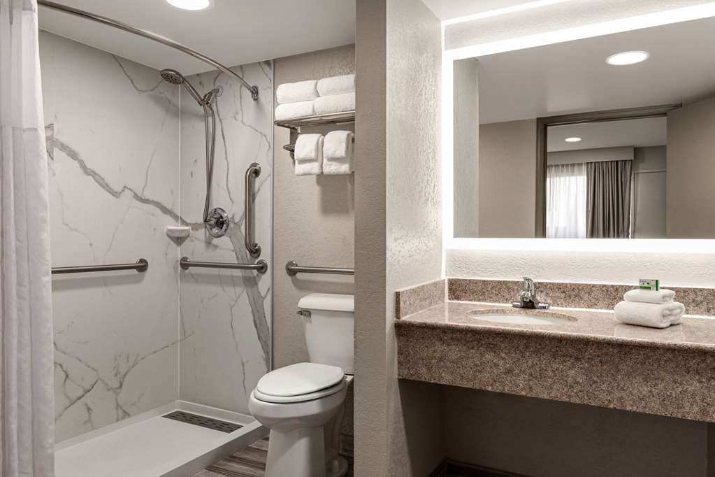 Days Inn by Wyndham Emporia - photo 7