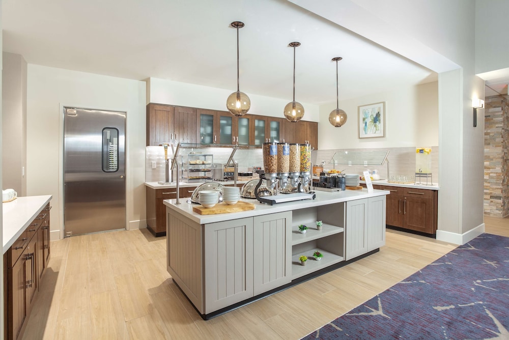 Homewood Suites by Hilton Broomfield Boulder - photo 38