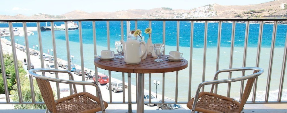 Hotel Karthea in Kea, Greece