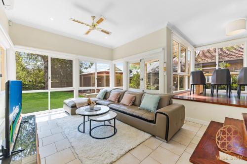 Greenwich Luxury near WharfTrainCBD steps to Sea in Sydney, Australia