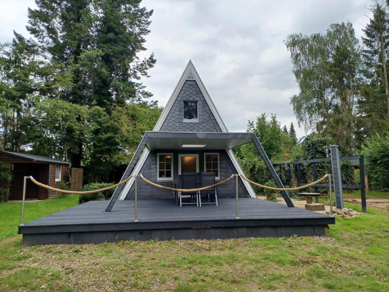 Ferienhaus Elbliebe kleine Hunde bis 25 cm willkommen — hotel in Dannenberg