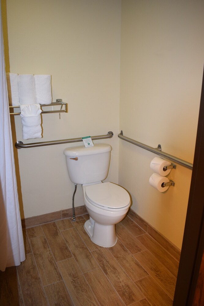 Best Western Wichita North Hotel and Suites - photo 29