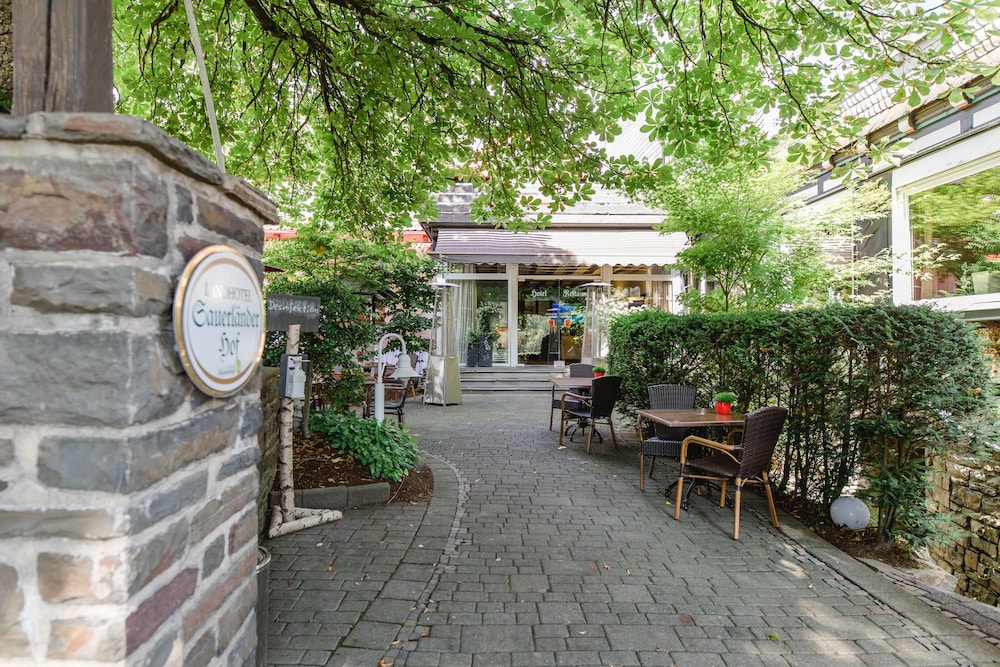 Landhotel Sauerländer Hof - carbon neutral hotel in Eslohe